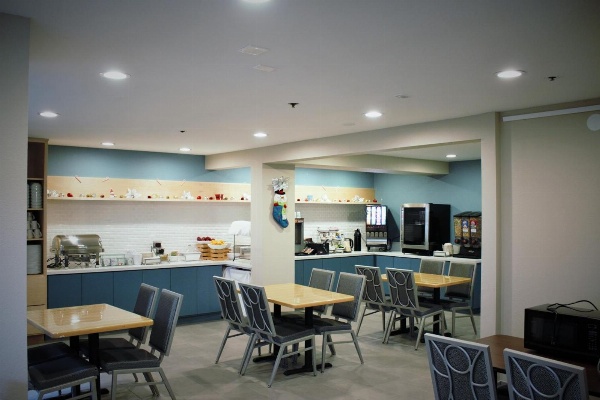 Country Inn & Suites by Radisson, Monterey Beachfront-Marina, CA Main image